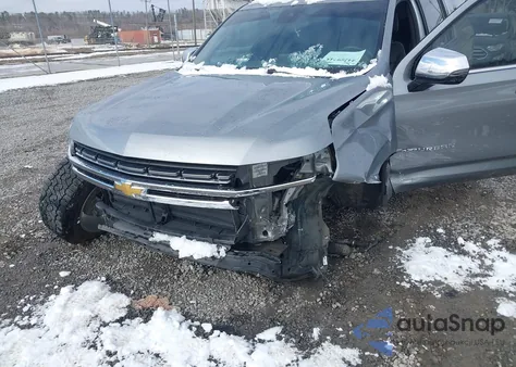 2023 Chevrolet Suburban 4Wd Premier z USA, uszkodzony, nr VIN 1GNSKFKDXPR466408